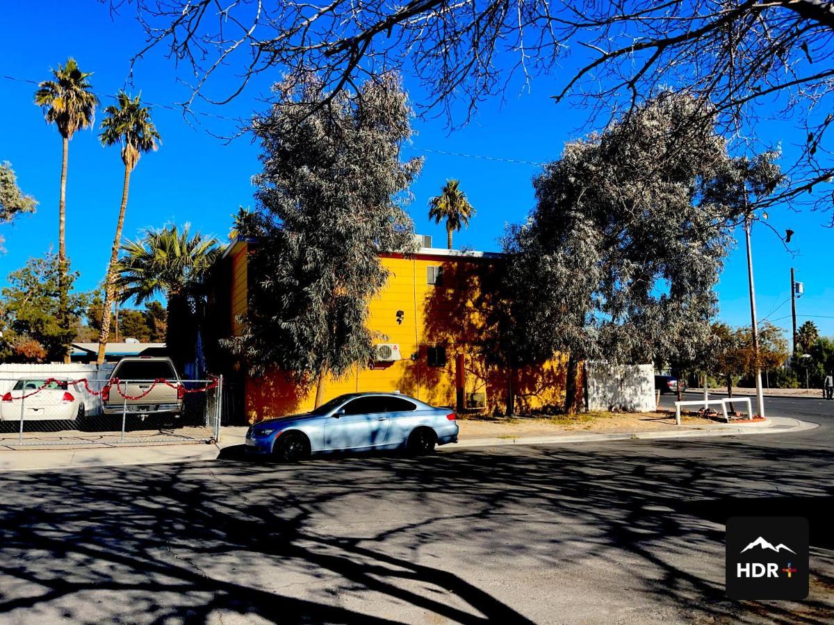 The Yellow Penthouse Llc Apartment Las Vegas Exterior photo